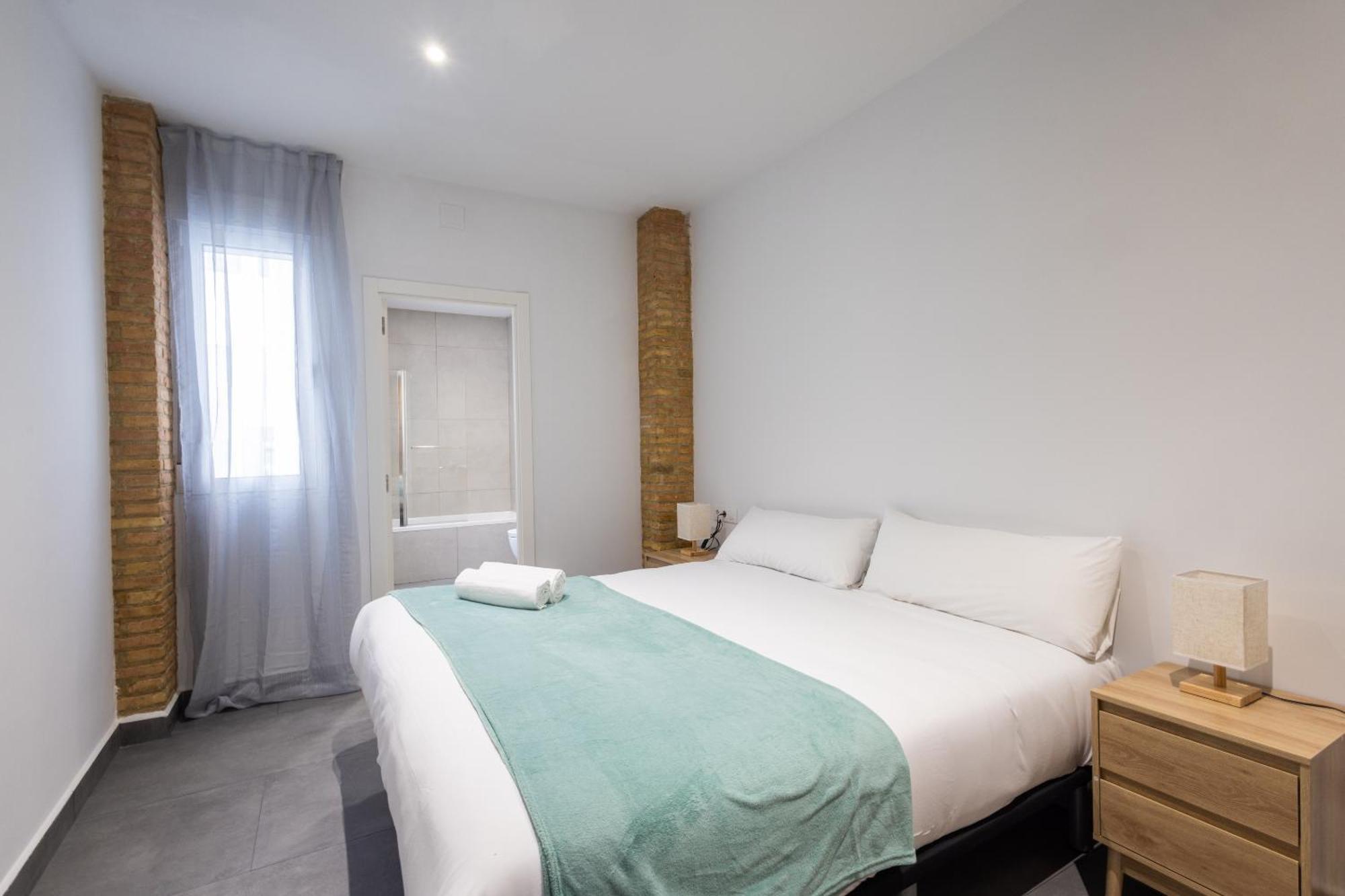 Florit Flats - The Patraix Apartments Валенсия Екстериор снимка