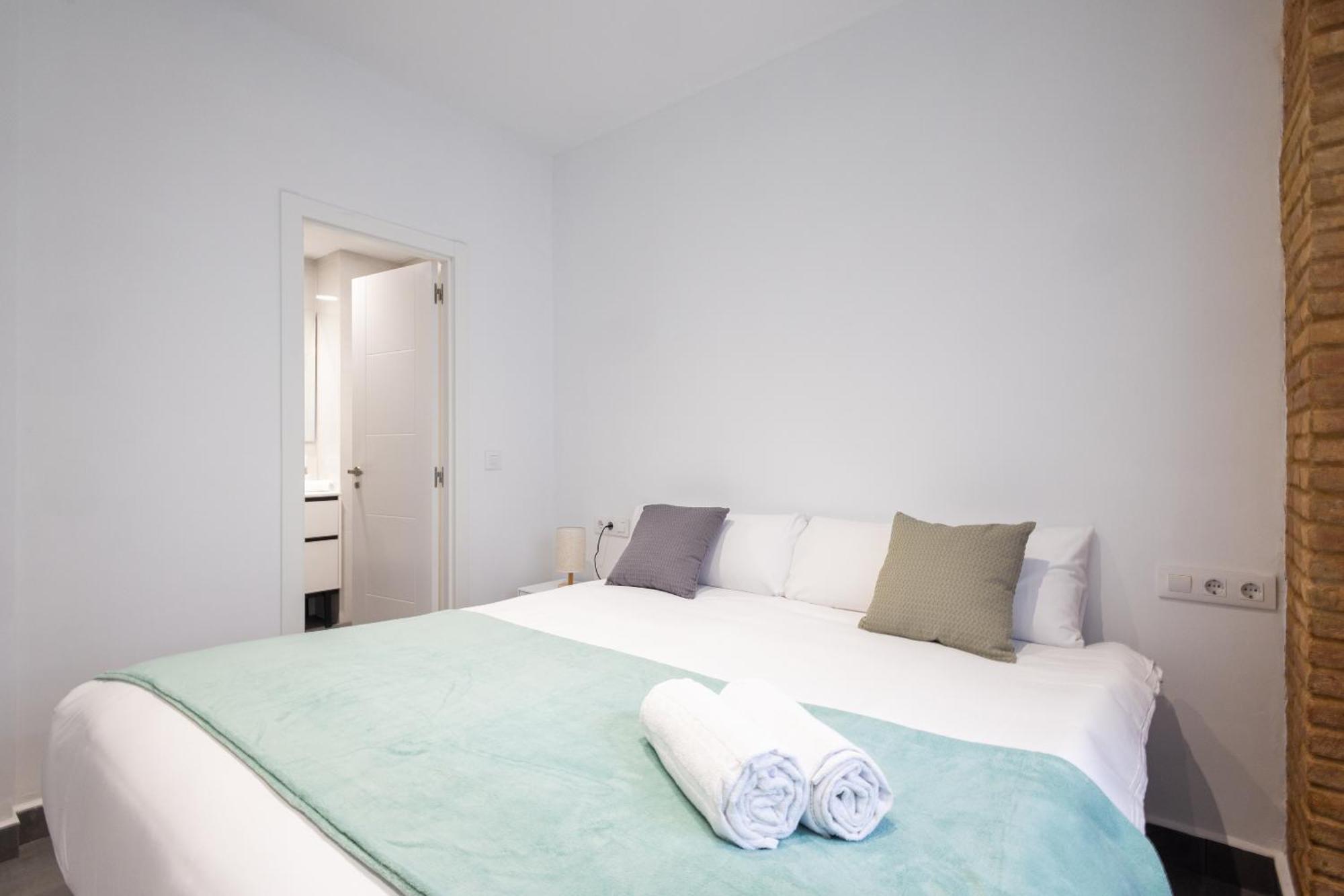Florit Flats - The Patraix Apartments Валенсия Екстериор снимка