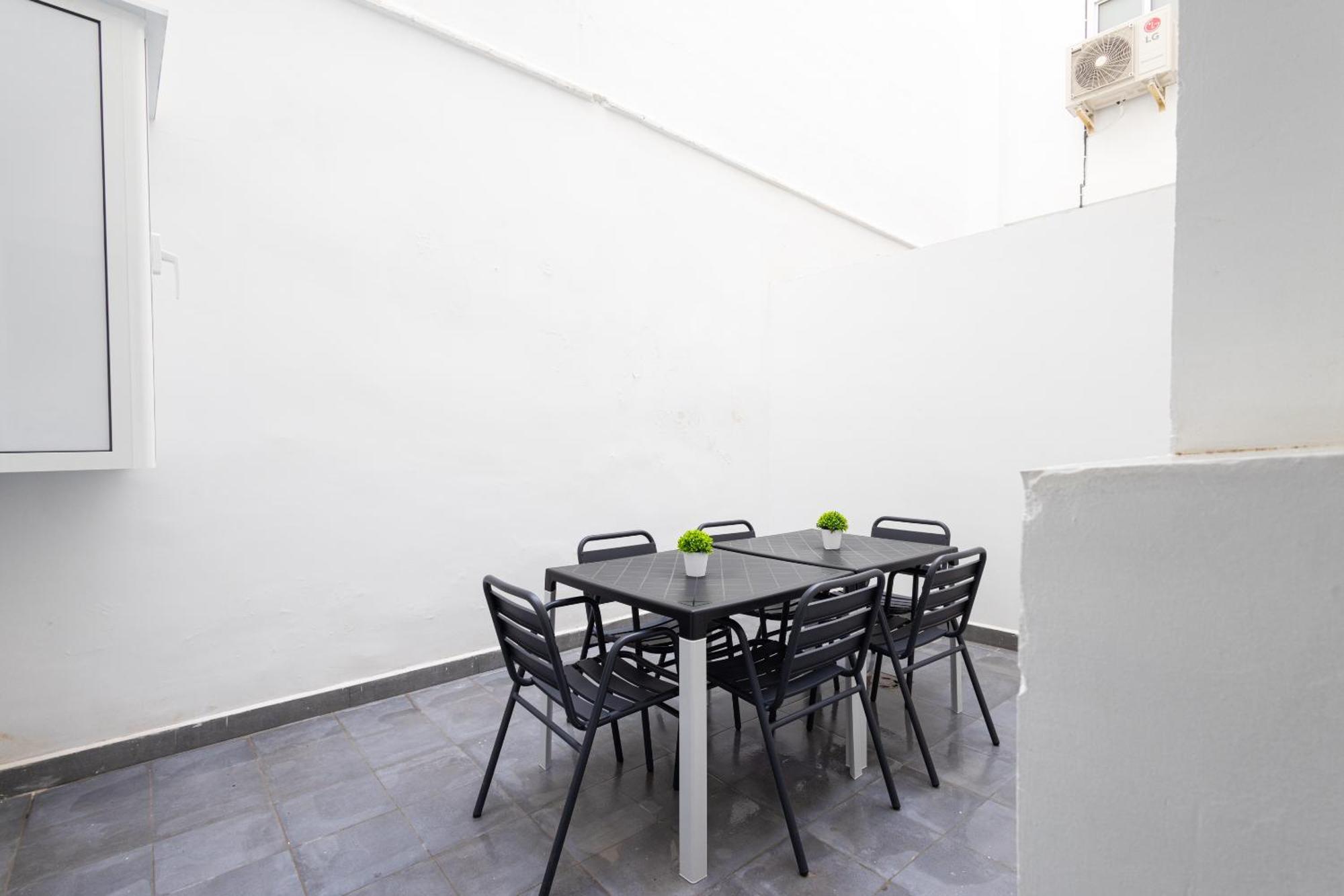 Florit Flats - The Patraix Apartments Валенсия Екстериор снимка