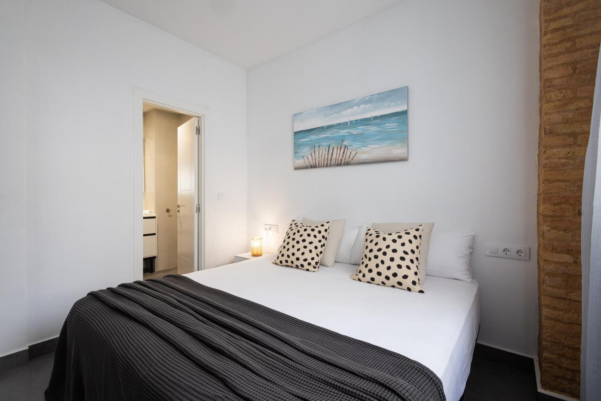 Florit Flats - The Patraix Apartments Валенсия Екстериор снимка